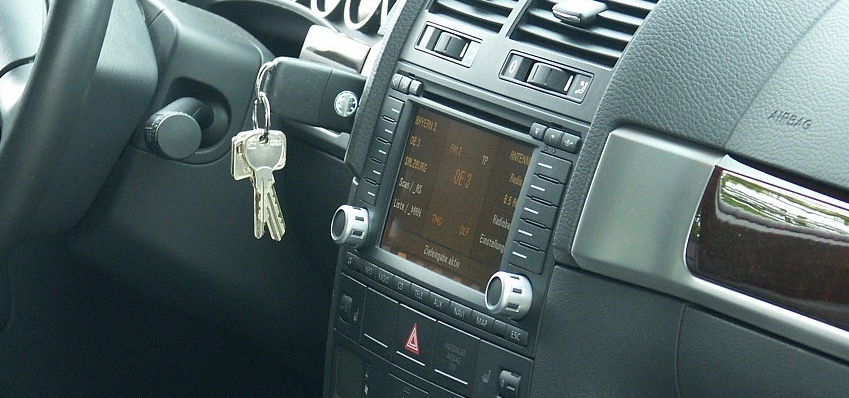 Car Radio (1)